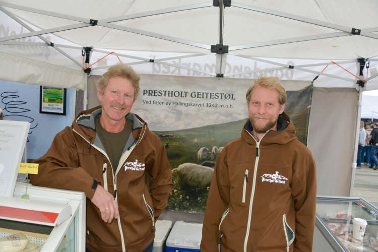 naturlig og velsmakende geitost fra prestholt geitestol
